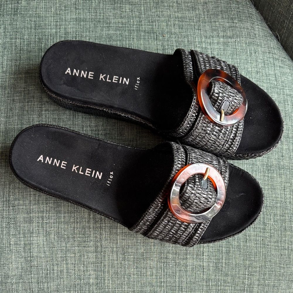 Anne Klein iflex comfort Black Woven Slide platform Sandals women’s size 7.5 EUC